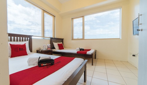Habitación doble (Reddoorz)