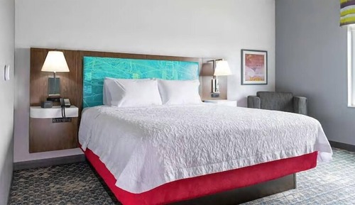 Habitación, 1 cama de matrimonio grande, accesible para personas con discapacidad, bañera