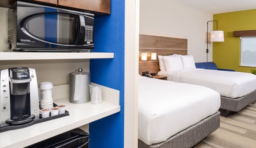 Habitación estándar, 2 camas de matrimonio, accesible para personas con discapacidad (Mobility Tub)