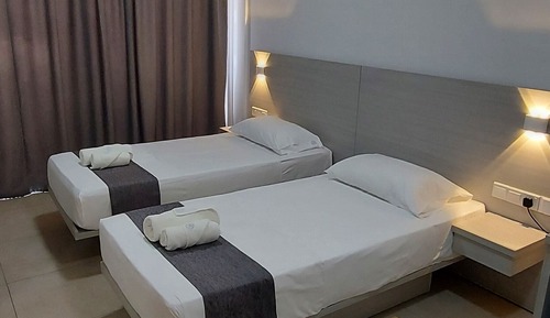 Habitación triple estándar, 2 camas individuales