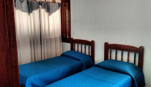 Casa, 3 habitaciones, fumadores, patio