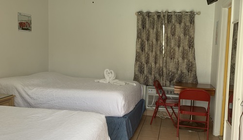 Habitación cuádruple básica, 2 camas dobles