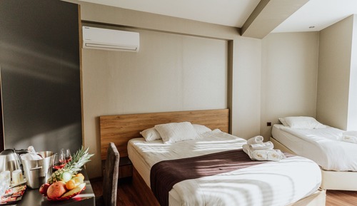 Suite familiar, 2 habitaciones, no fumadores, vistas a la ciudad