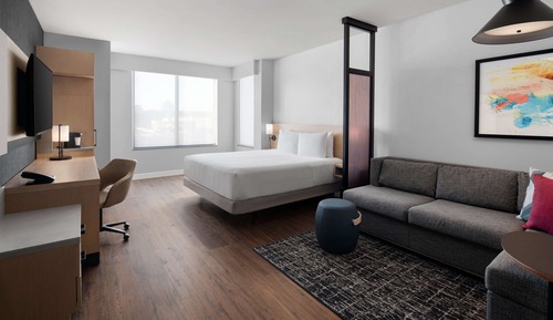 Habitación, 1 cama de matrimonio grande con sofá cama, bañera (View)