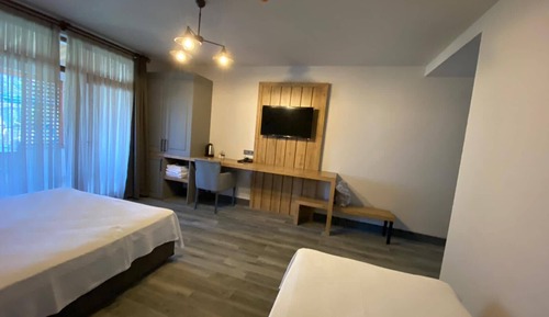 Habitación económica con 2 camas individuales, vistas a la ciudad
