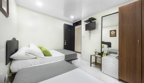 Habitación con 2 camas individuales