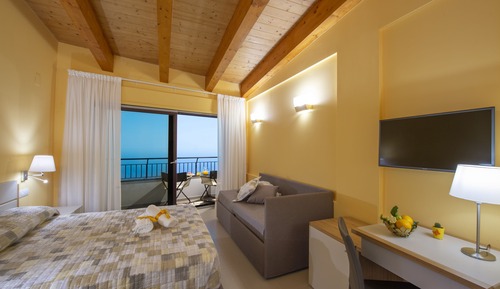 Habitación triple de lujo