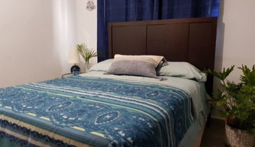 Green Room with Private Bathroom