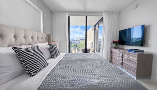 Ático Premium, 1 habitación, balcón, vistas a la ciudad