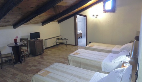 Habitación triple económica