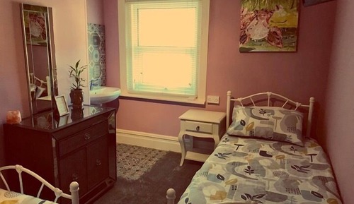 Habitación individual (Room 7)