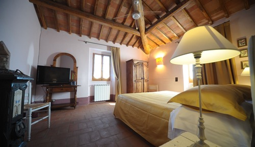 Habitación superior con 1 cama doble o 2 individuales