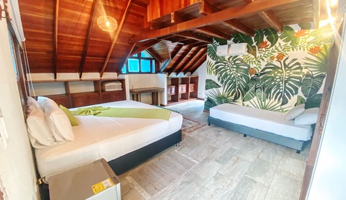 Habitación familiar, vistas al jardín