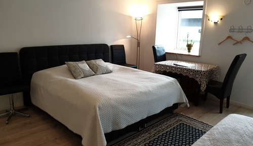 Habitación triple Deluxe, accesible para personas con discapacidad, cocina básica