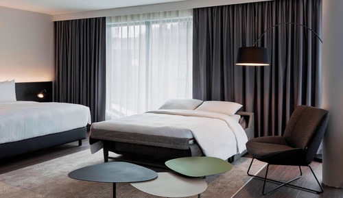 Estudio familiar, 1 cama de matrimonio grande con sofá cama, vistas a la ciudad