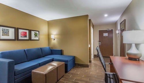 Suite 2 Queens Non Smoking 2 person Sofabed Hair Dryer