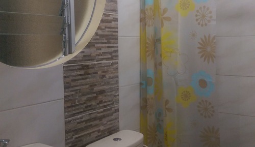 Habitación con 2 camas individuales, baño privado (with Kitchen / Con cocina)