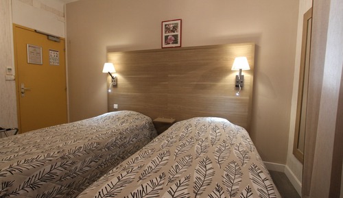 Habitación con 2 camas individuales