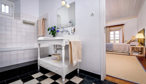 Habitación exclusiva doble, 1 cama de matrimonio, vistas a la ciudad (Grande)