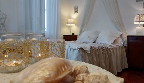 Suite familiar, baño privado, en la zona del jardín