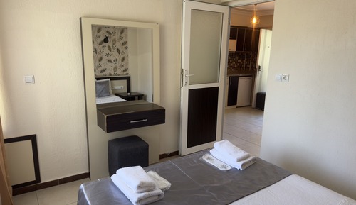 Apartamento estándar, balcón, vistas a la piscina