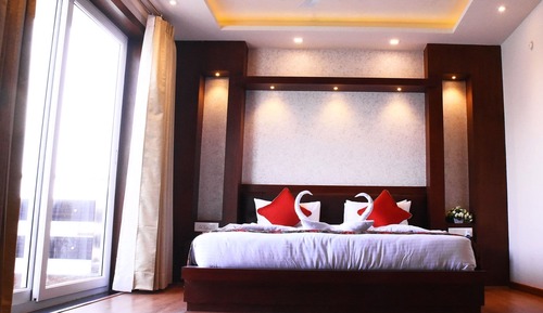 Suite de lujo, 1 cama de matrimonio, bañera, vistas al lago