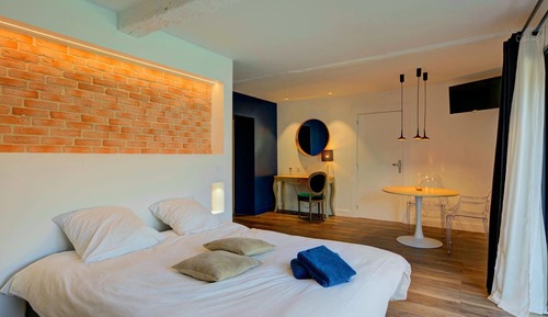 Habitación Confort doble, 1 cama de matrimonio, piscina privada