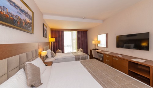 Habitación familiar, balcón