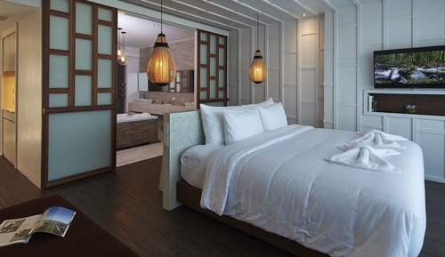 Jacuzzi Deluxe Room - Transfer from Hua Hin Airport