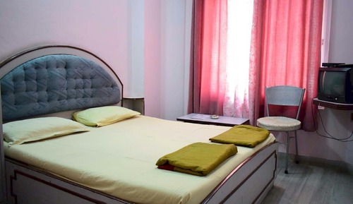 Habitación estándar doble de uso individual, 1 cama doble, terraza, vistas a la montaña