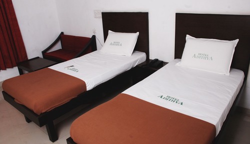 Deluxe Twin Room (with AC)