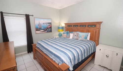 Apartamento Premium, varias camas, cocina, vistas a la piscina