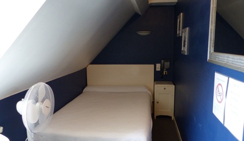 Habitación individual (Les Voix Intérieures)