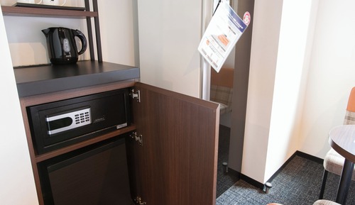 Habitación romántica con 2 camas individuales (Steam Closet)