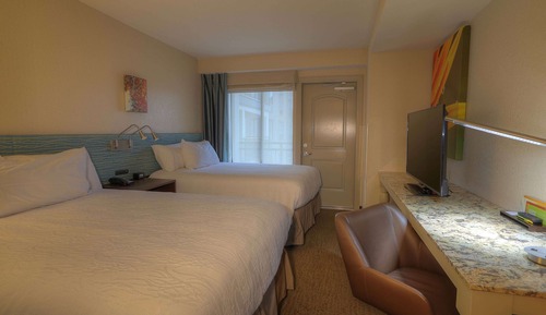 Suite junior, 2 camas de matrimonio, balcón