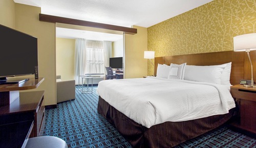 Suite, 1 cama de matrimonio grande con sofá cama