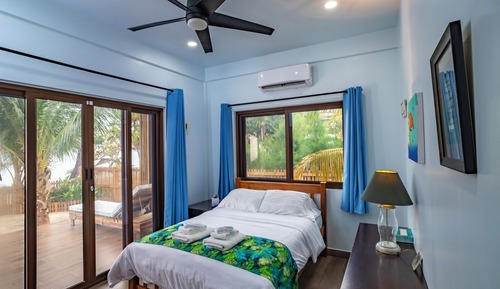 Villa exclusiva, 3 habitaciones, piscina privada, vistas al mar