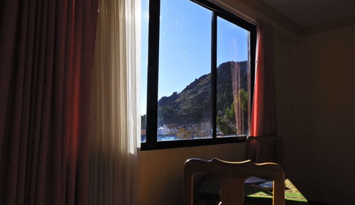 Habitación Confort con 1 cama doble o 2 individuales