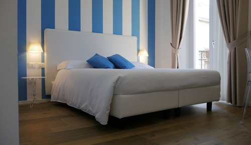 Habitación superior con 1 cama doble o 2 individuales