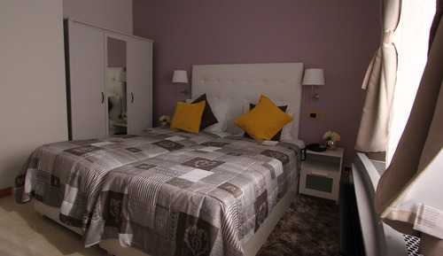 Habitación con 2 camas individuales