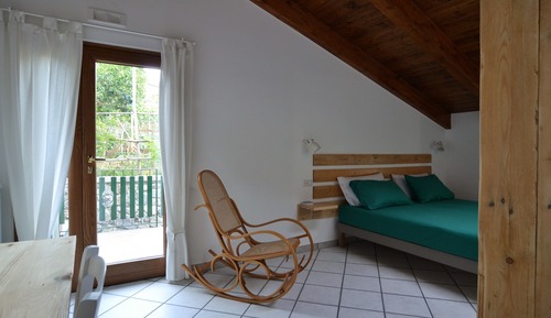 Habitación superior con 1 cama doble o 2 individuales