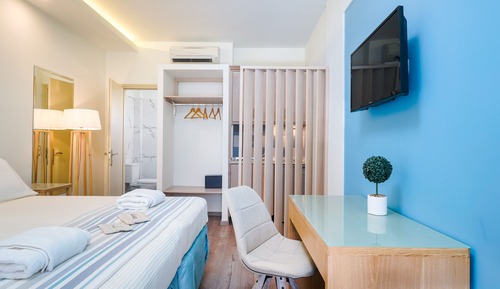 Deluxe Room with Garden View