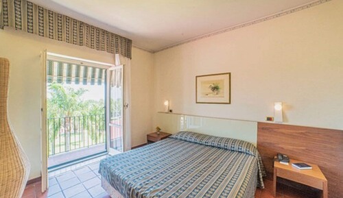 Habitación panorámica con 1 cama doble o 2 individuales, vistas al mar