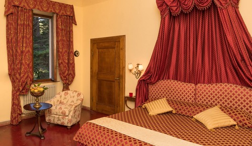 Habitación superior con 1 cama doble o 2 individuales