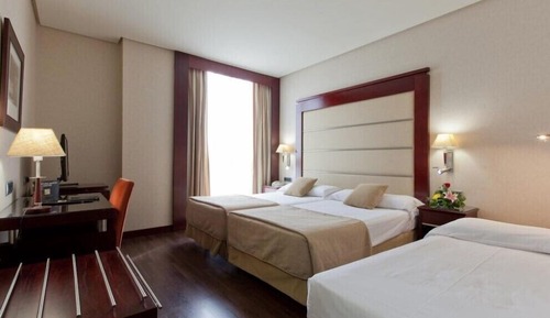 Habitación estándar con cama supletoria 3 adultos