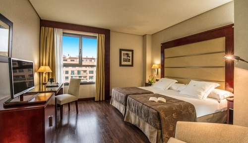 Habitación doble o 2 camas individuales con Parking