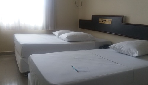 Habitación con 1 cama doble o 2 individuales