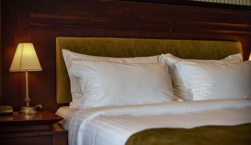 Corner Suite bright and cozy