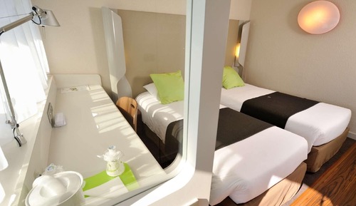 Next Generation, Habitación, 2 camas individuales