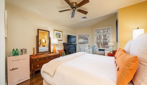 Habitación, bañera de hidromasaje, vistas al lago (Sunset)